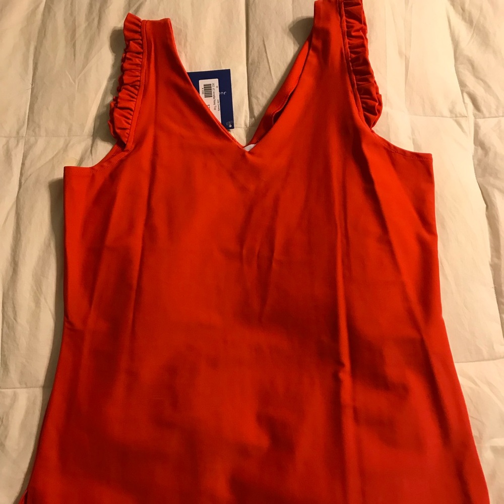 Jude Connally top NWT